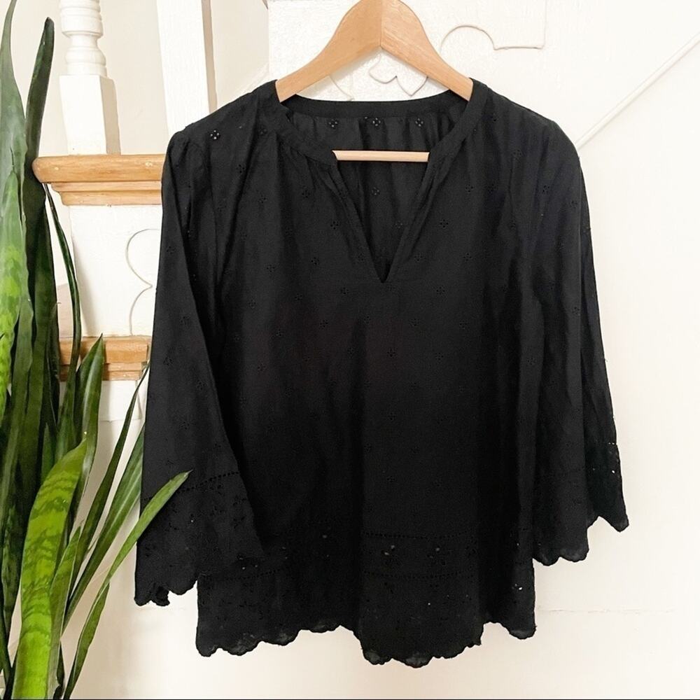 Banana Republic Black V-Neck Eyelet Trim Pullover Cotton Blouse Size XS